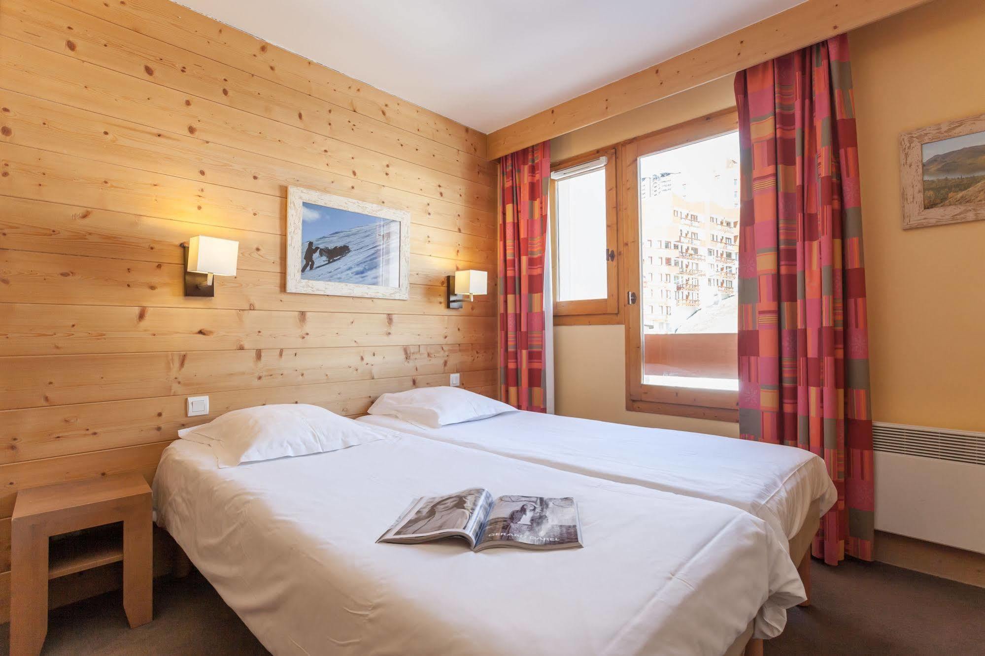 Residence Pierre & Vacances Aconit แซ็ง-มาร์แต็ง-เดอ-แบลวีย์ ภายนอก รูปภาพ