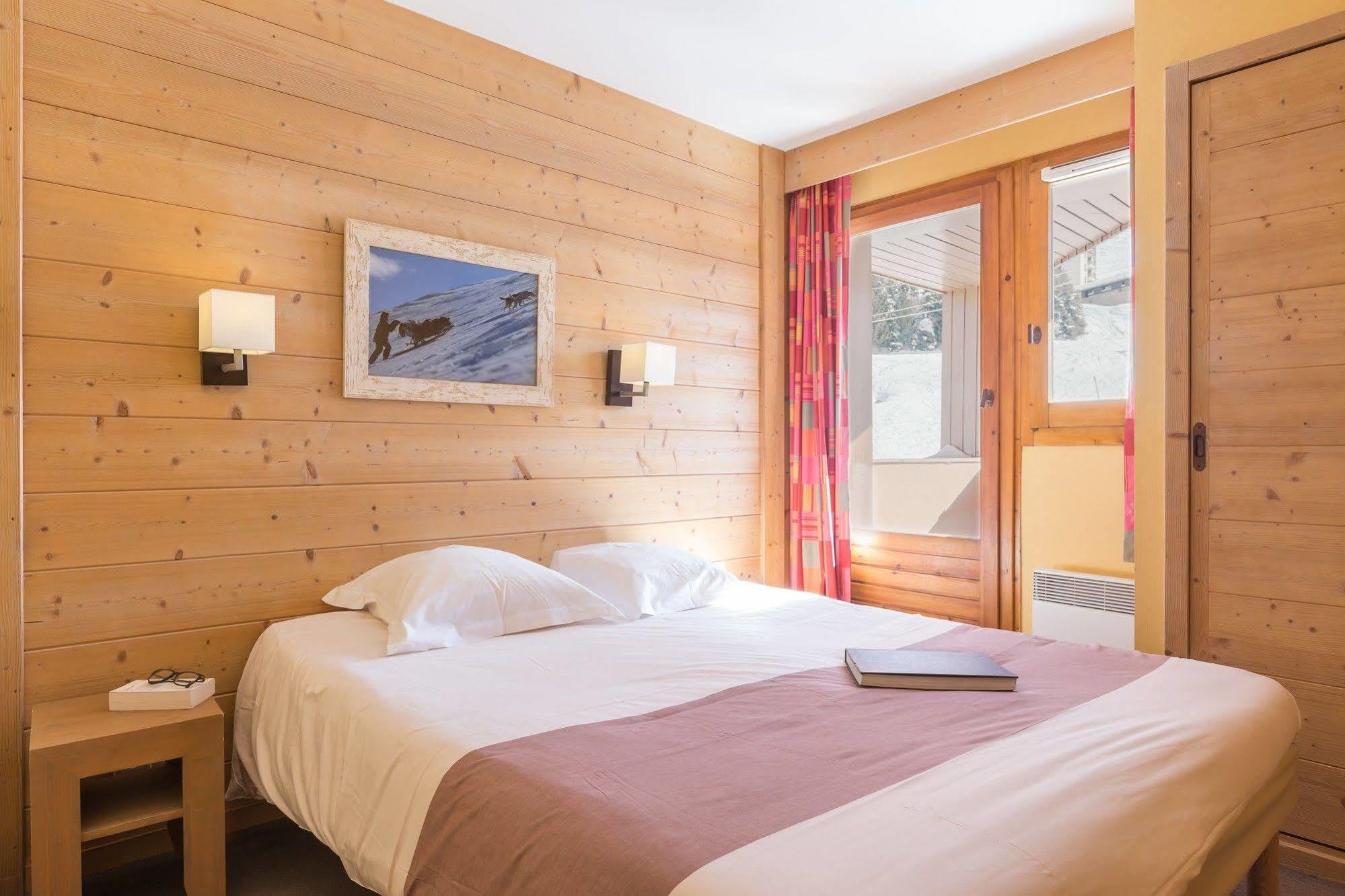 Residence Pierre & Vacances Aconit แซ็ง-มาร์แต็ง-เดอ-แบลวีย์ ภายนอก รูปภาพ